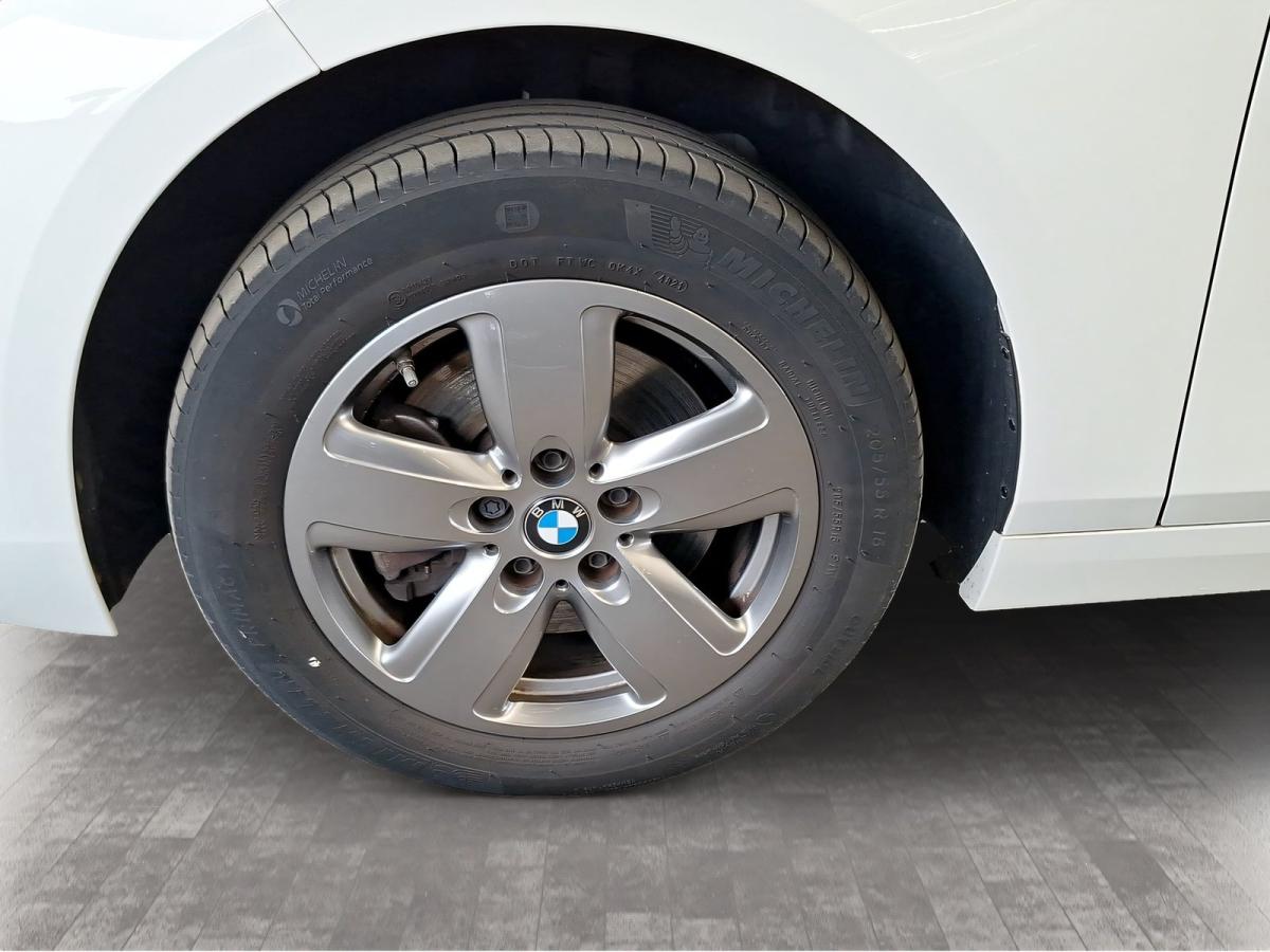 Originalaufnahme des Fahrzeugs Originalaufnahme des Fahrzeugs