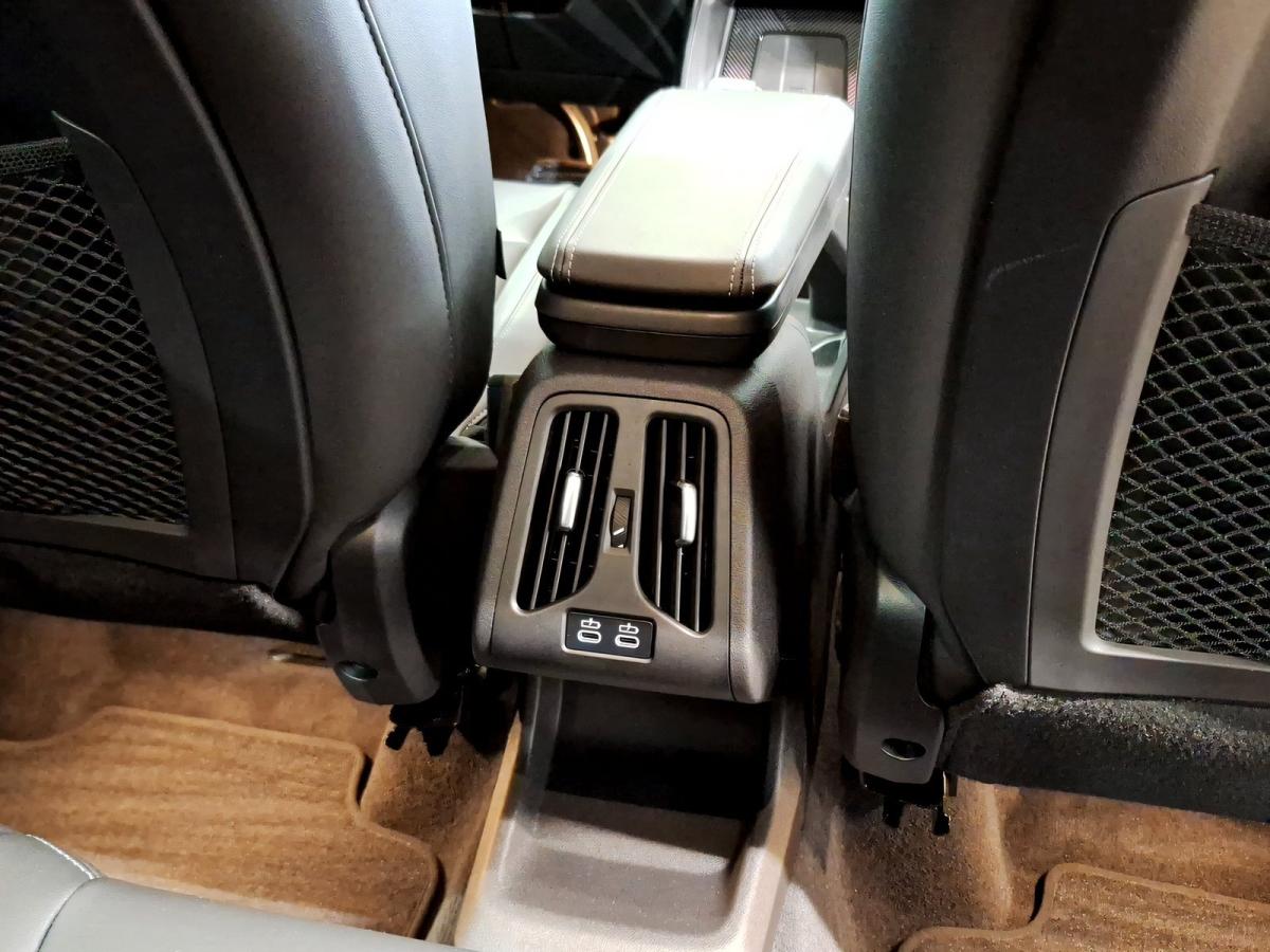 Originalaufnahme des Fahrzeugs