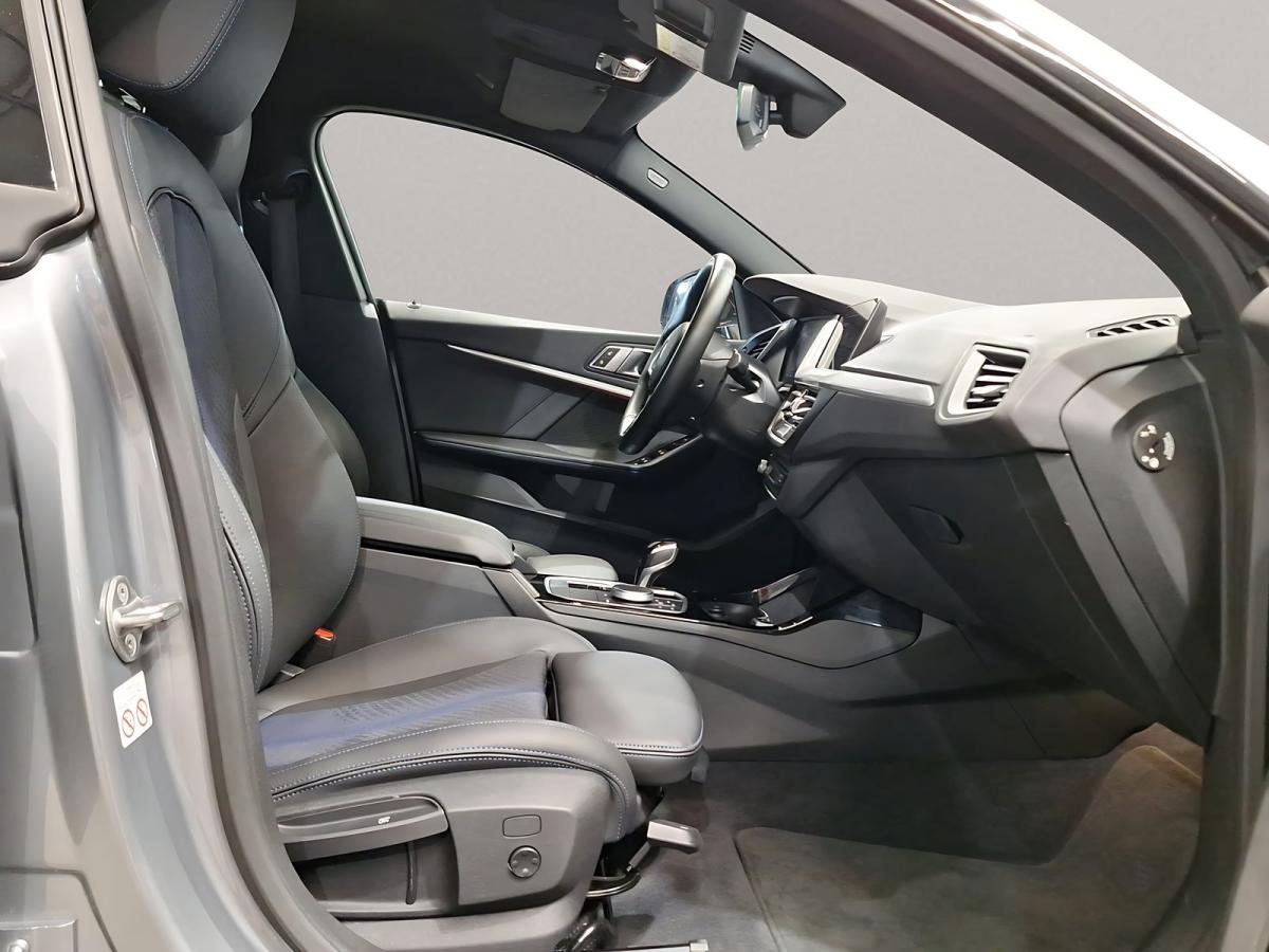 Originalaufnahme des Fahrzeugs Originalaufnahme des Fahrzeugs