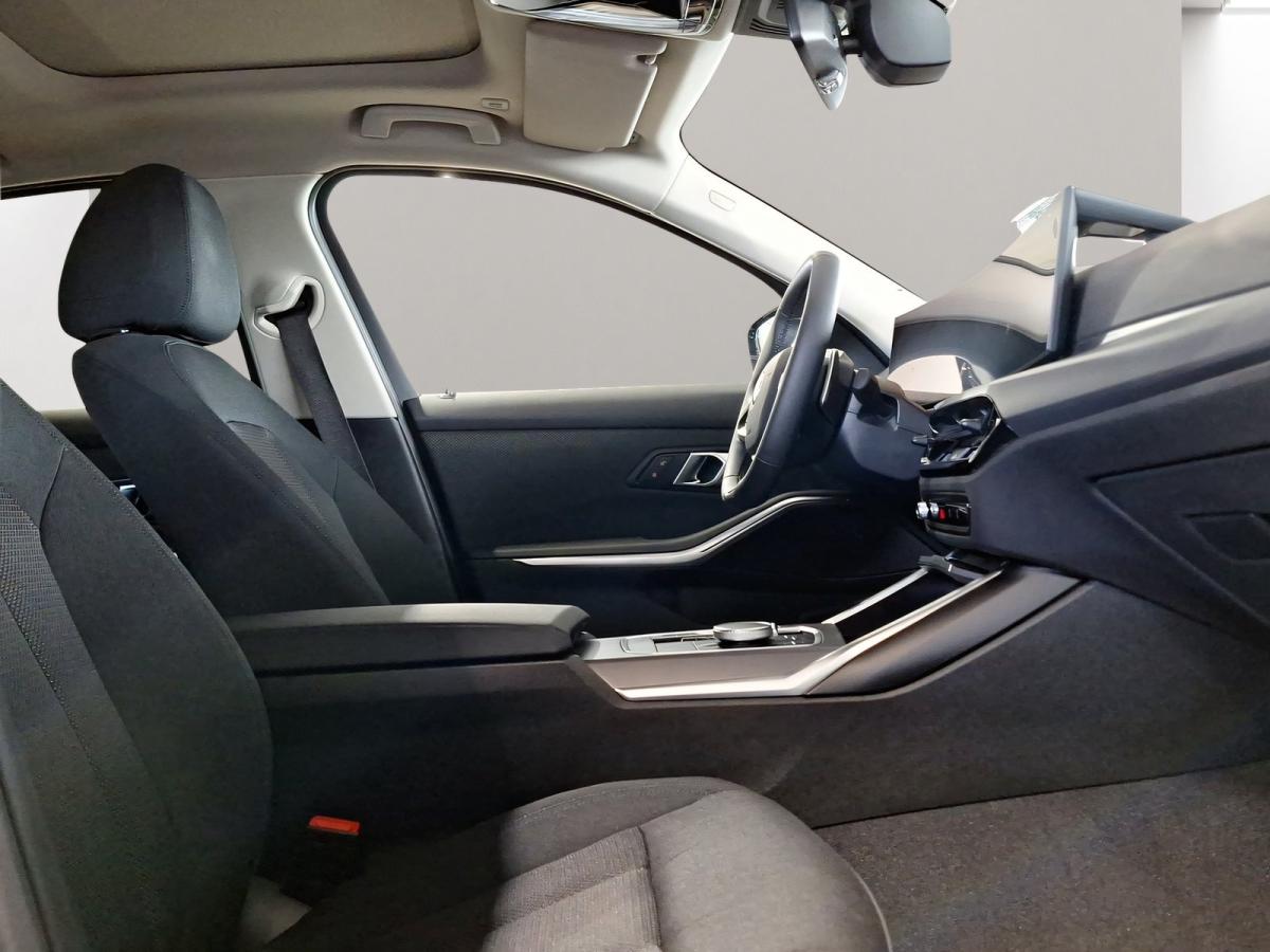 Originalaufnahme des Fahrzeugs Originalaufnahme des Fahrzeugs