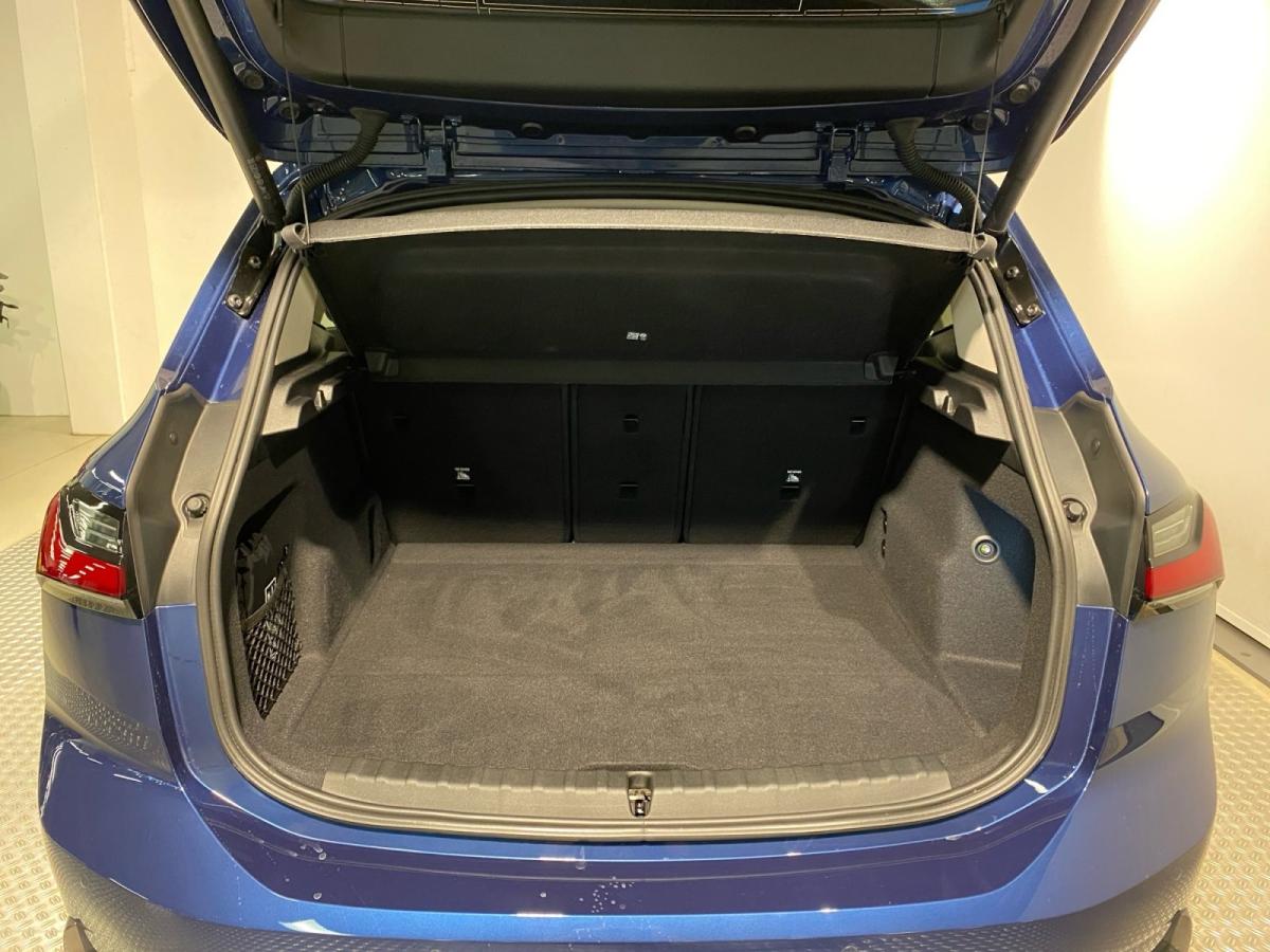 Originalaufnahme des Fahrzeugs Originalaufnahme des Fahrzeugs