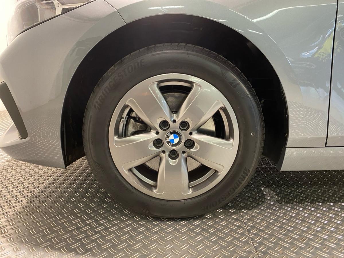 Originalaufnahme des Fahrzeugs Originalaufnahme des Fahrzeugs