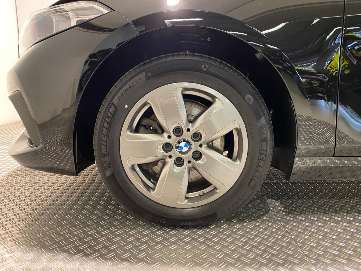 Originalaufnahme des Fahrzeugs Originalaufnahme des Fahrzeugs