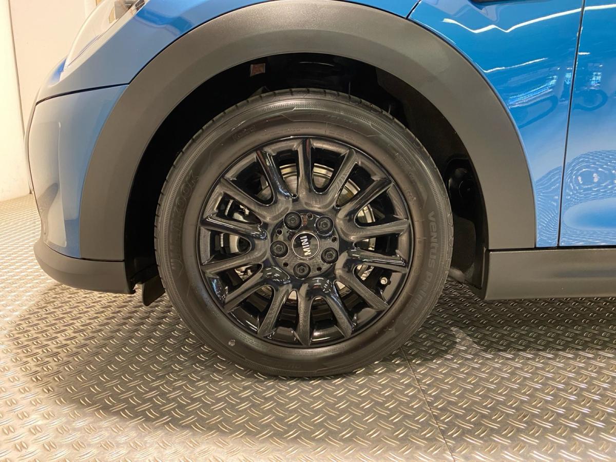 Originalaufnahme des Fahrzeugs Originalaufnahme des Fahrzeugs