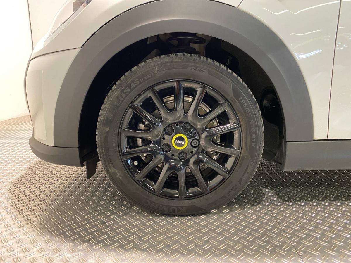 Originalaufnahme des Fahrzeugs Originalaufnahme des Fahrzeugs