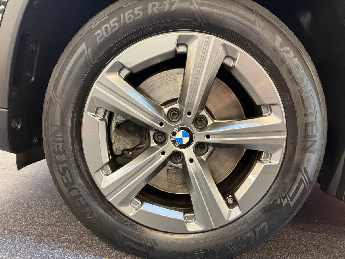 Originalaufnahme des Fahrzeugs Originalaufnahme des Fahrzeugs