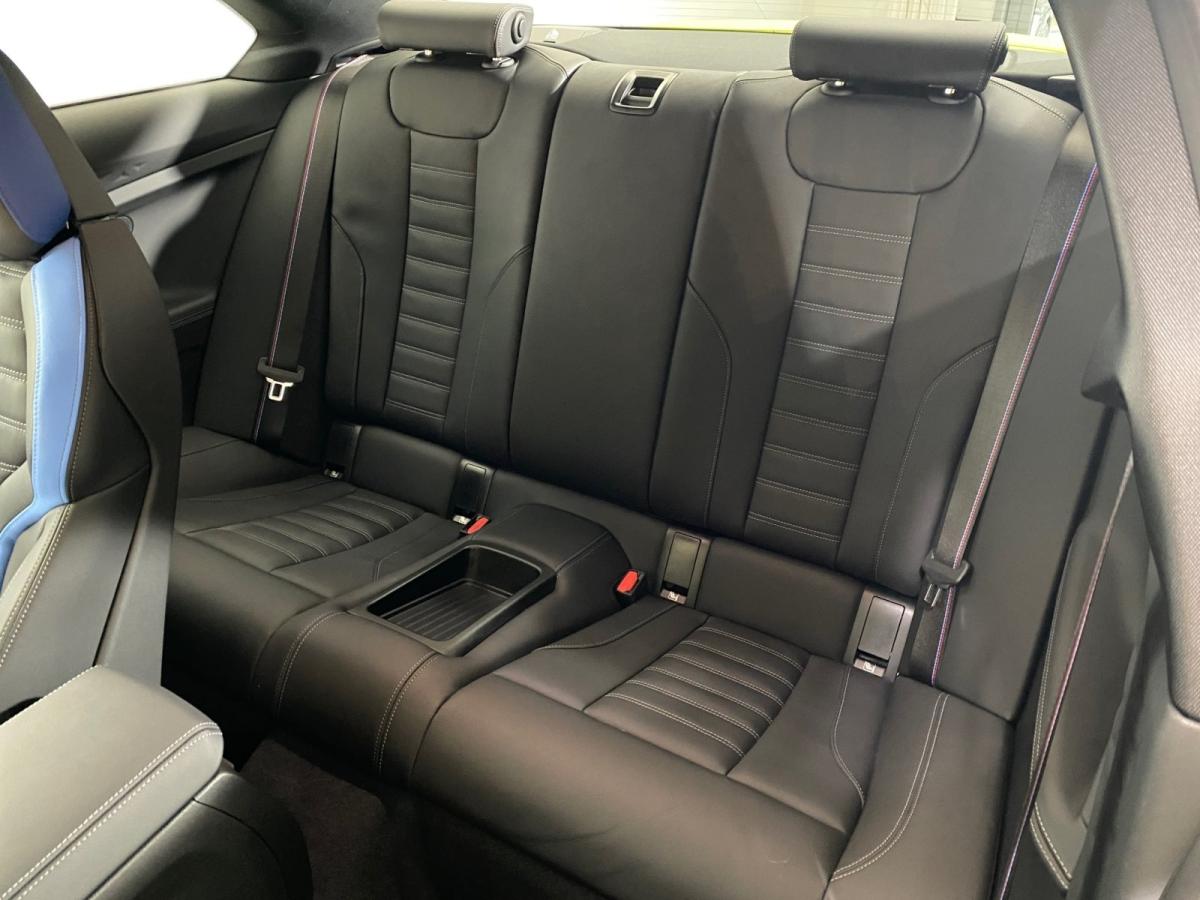 BMW M2 Coupe im Innenraum