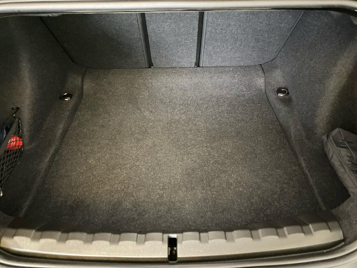 Originalaufnahme des Fahrzeugs Originalaufnahme des Fahrzeugs