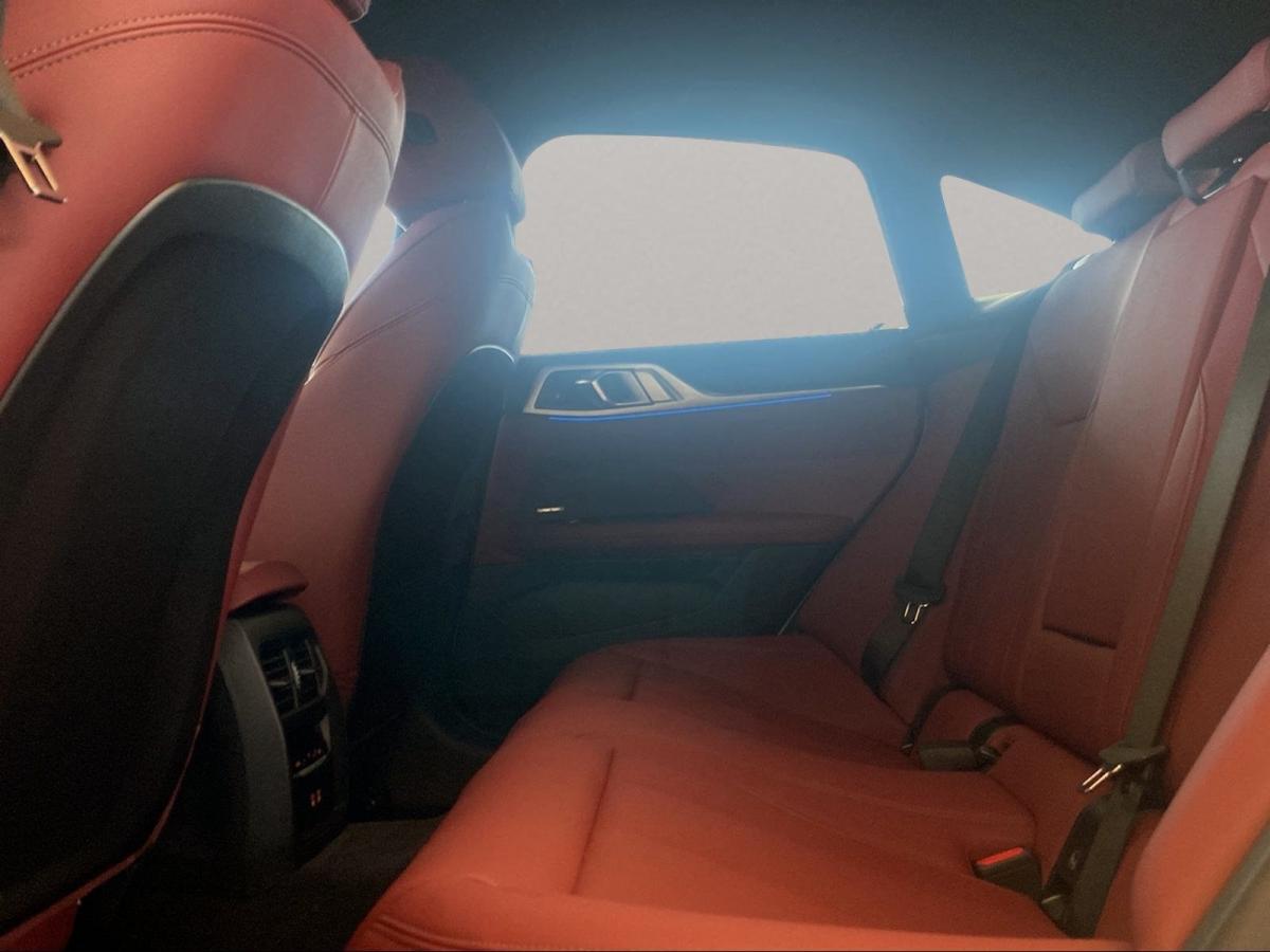 Originalaufnahme des Fahrzeugs Originalaufnahme des Fahrzeugs