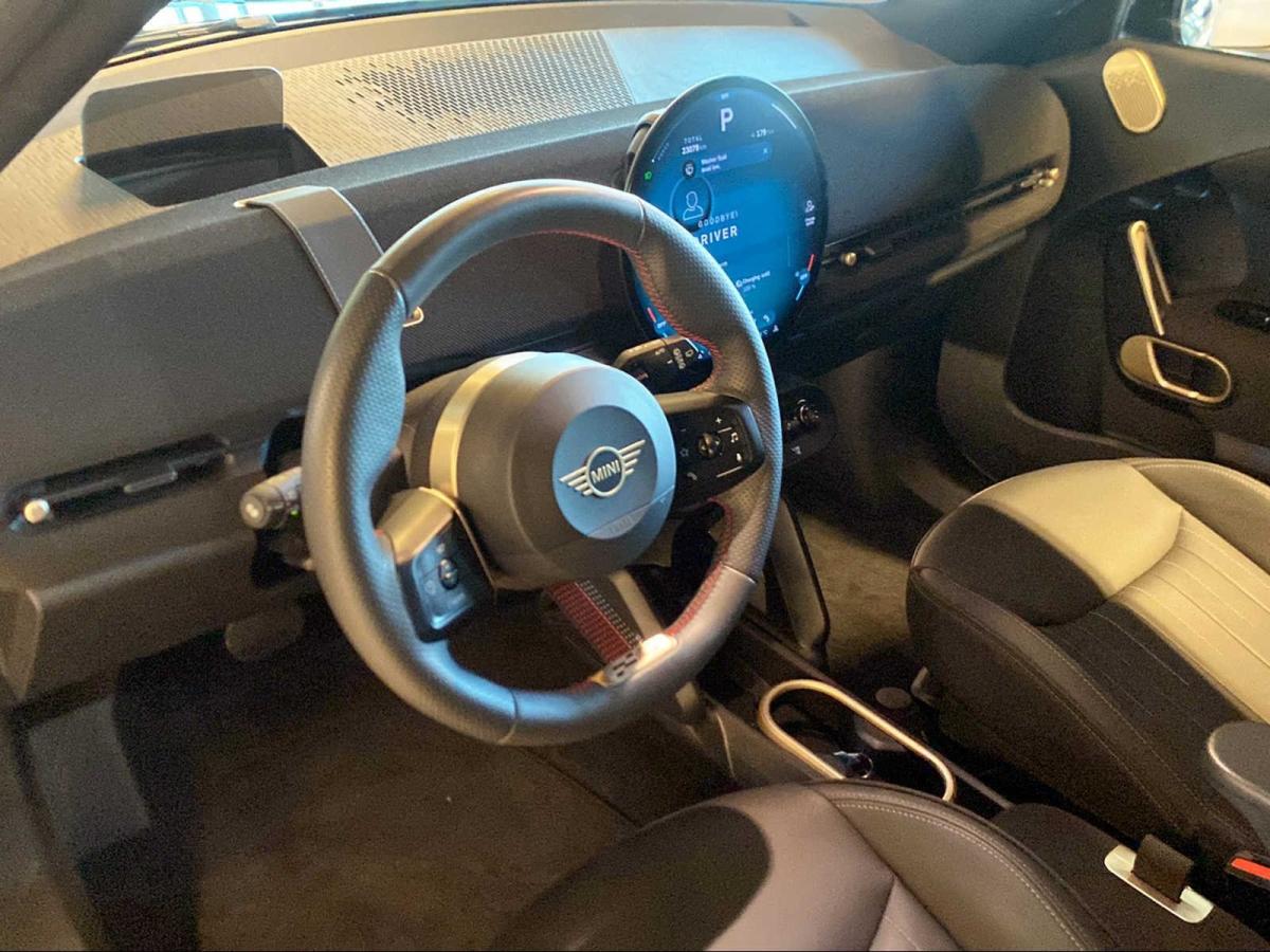 Originalaufnahme des Fahrzeugs Originalaufnahme des Fahrzeugs