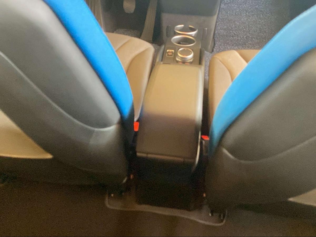 Originalaufnahme des Fahrzeugs Originalaufnahme des Fahrzeugs