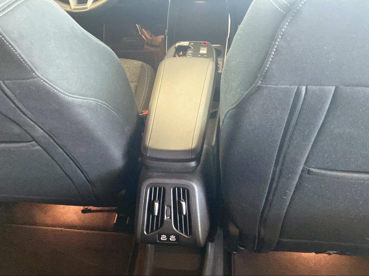 Originalaufnahme des Fahrzeugs Originalaufnahme des Fahrzeugs