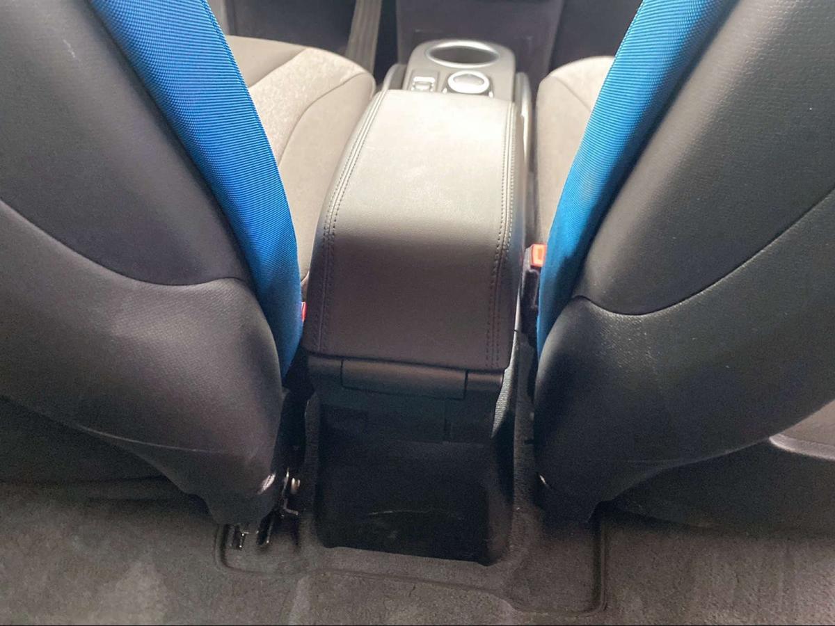 Originalaufnahme des Fahrzeugs Originalaufnahme des Fahrzeugs
