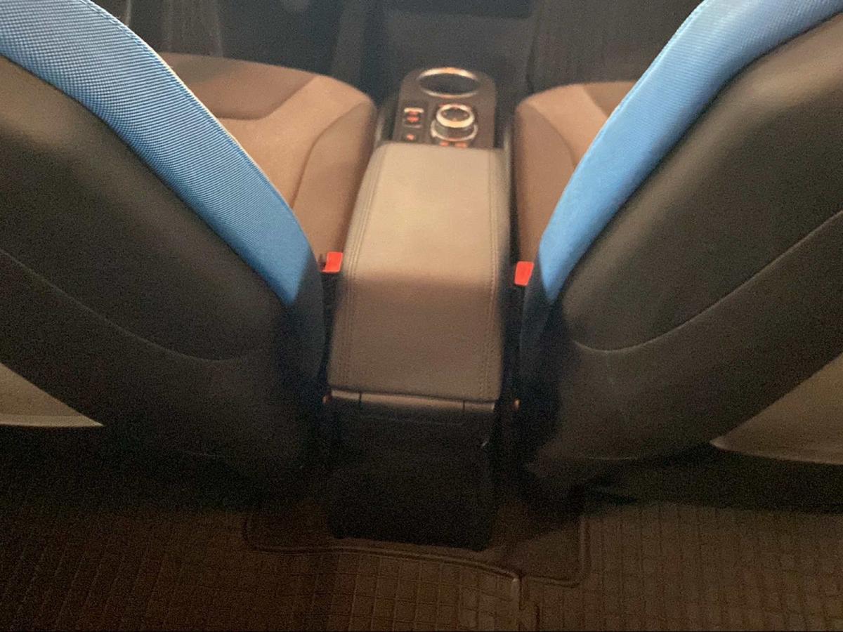Originalaufnahme des Fahrzeugs Originalaufnahme des Fahrzeugs
