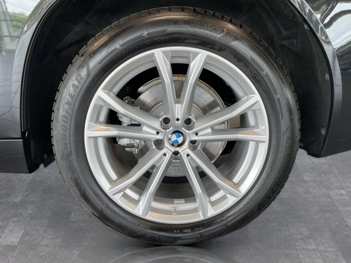 Originalaufnahme des Fahrzeugs Originalaufnahme des Fahrzeugs