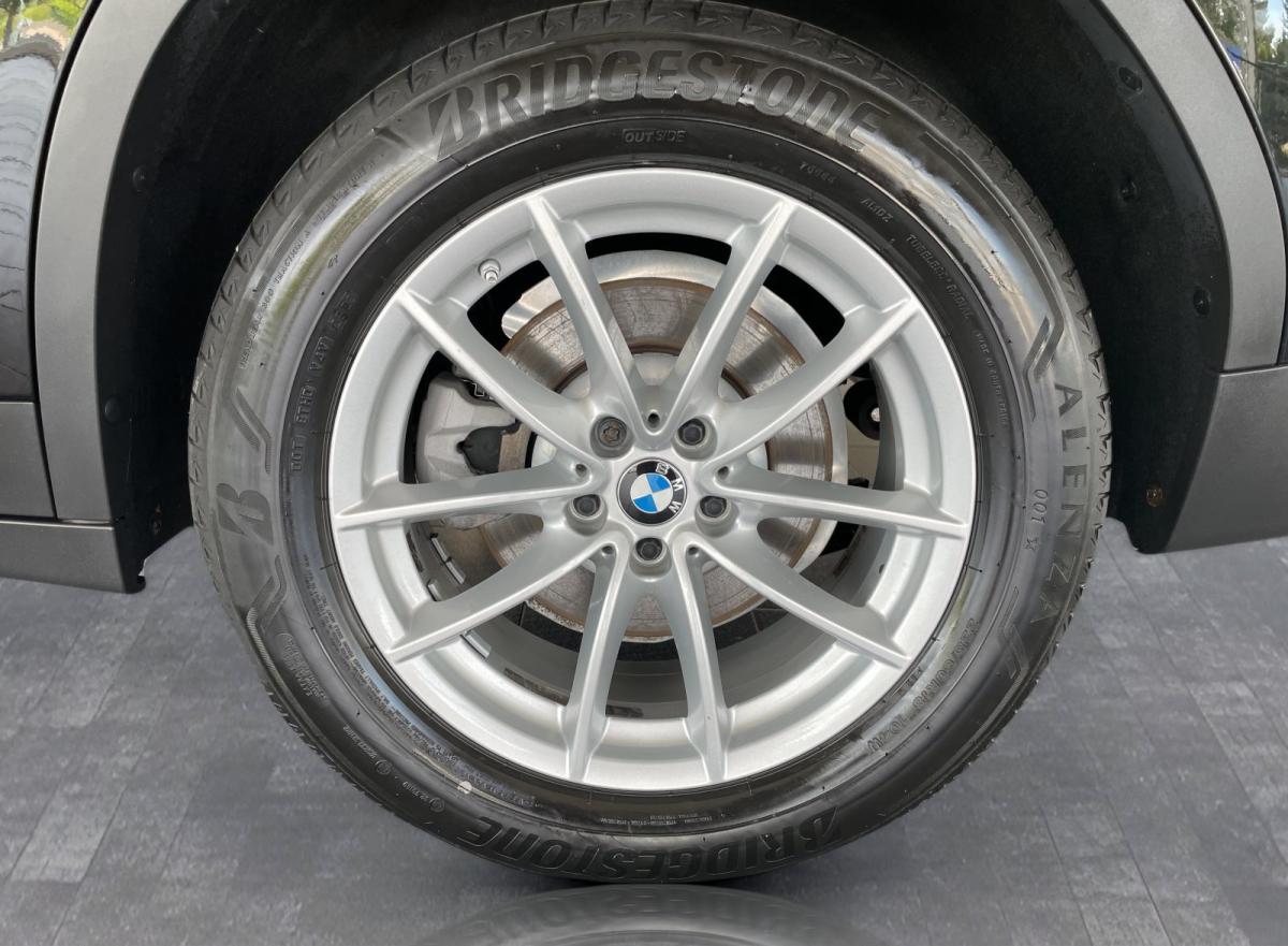 Originalaufnahme des Fahrzeugs Originalaufnahme des Fahrzeugs