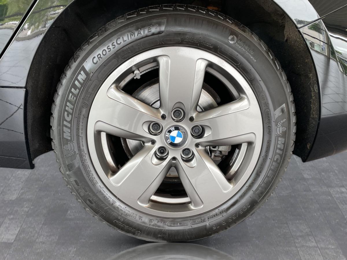 Originalaufnahme des Fahrzeugs Originalaufnahme des Fahrzeugs