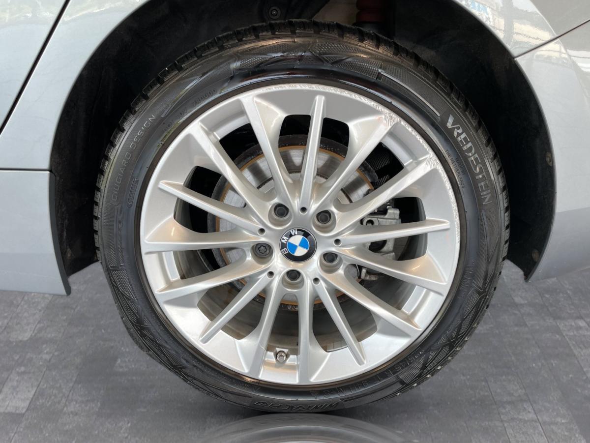 Originalaufnahme des Fahrzeugs Originalaufnahme des Fahrzeugs
