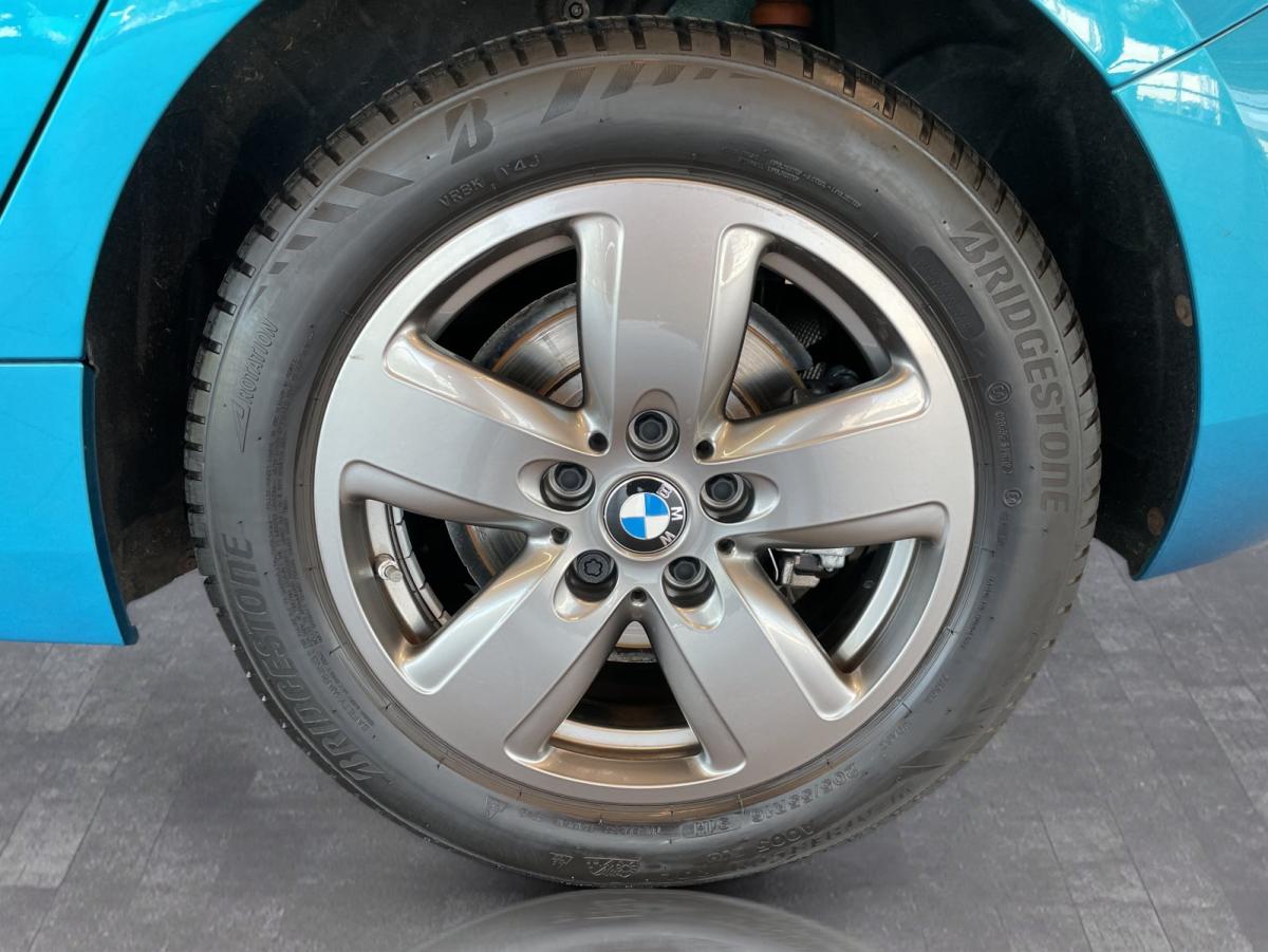Originalaufnahme des Fahrzeugs Originalaufnahme des Fahrzeugs