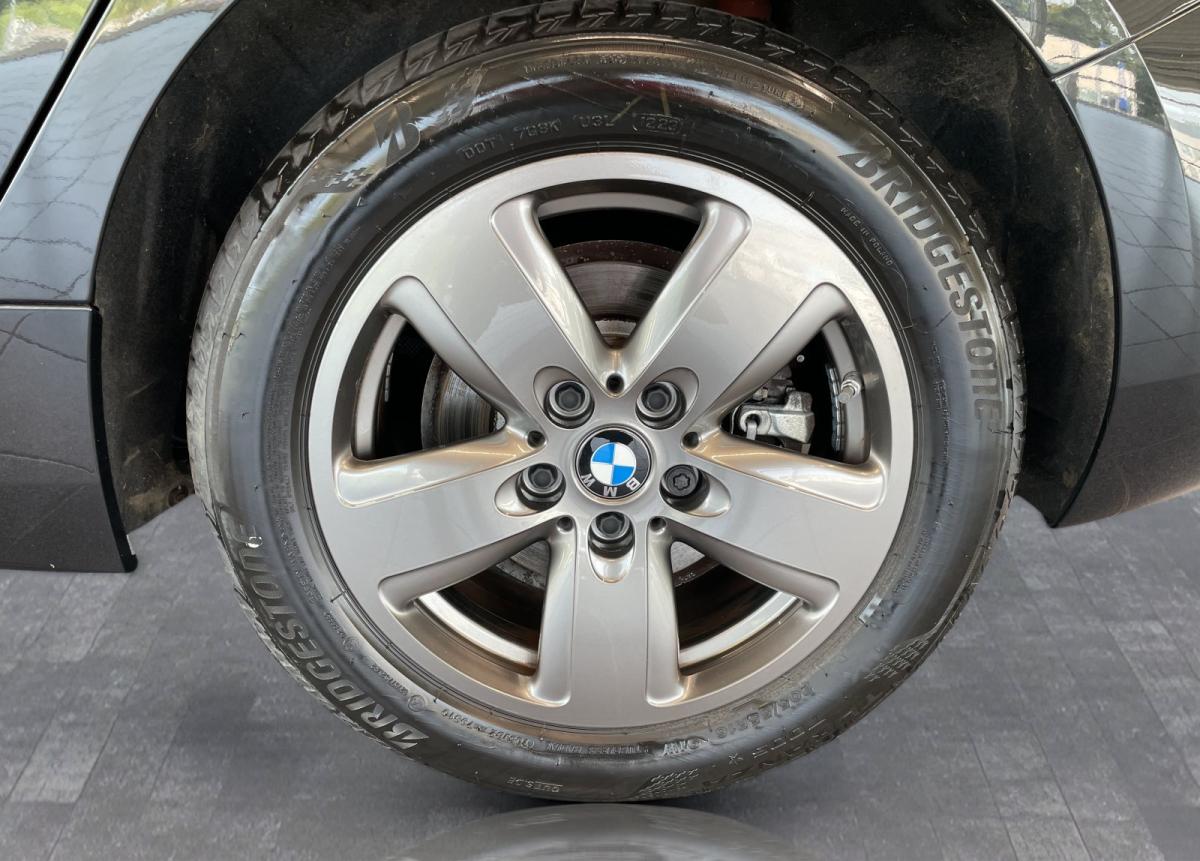Originalaufnahme des Fahrzeugs Originalaufnahme des Fahrzeugs
