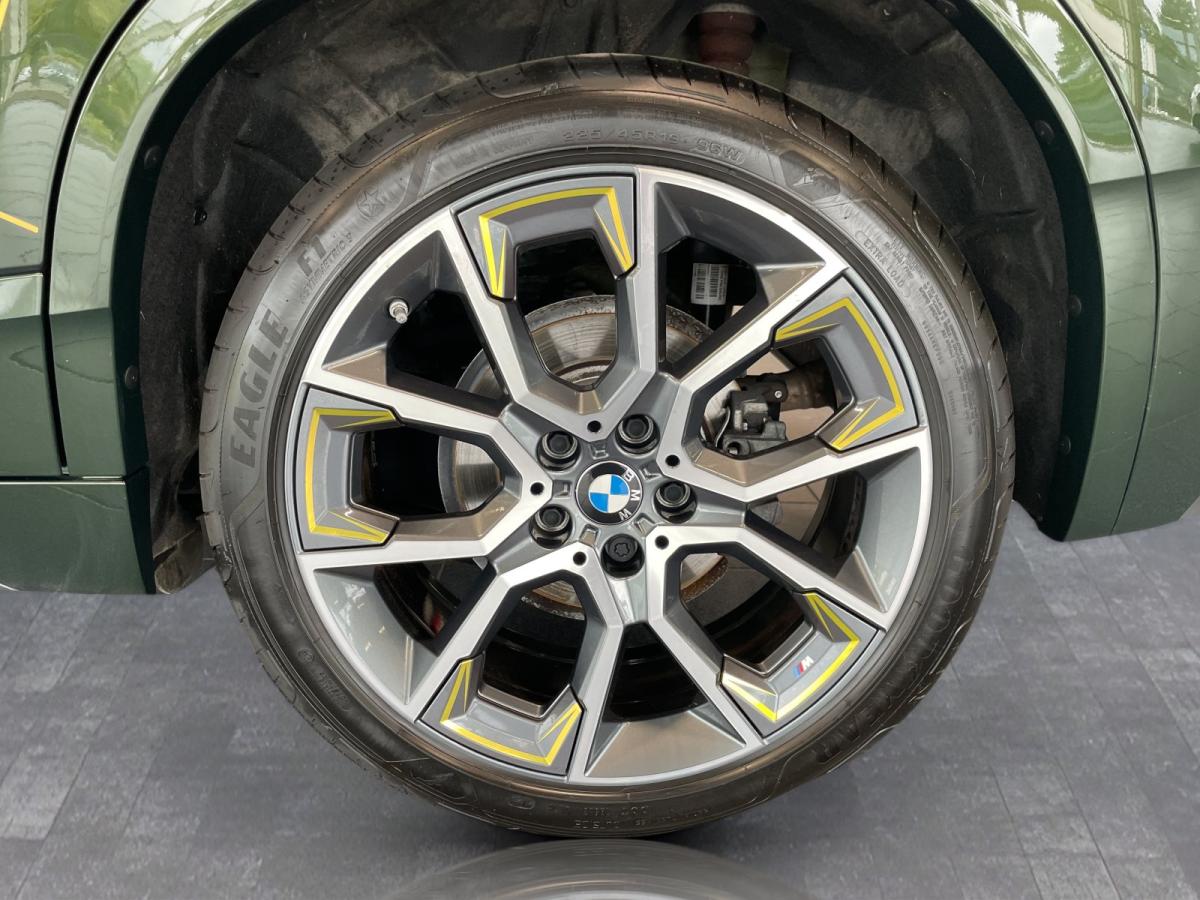 Originalaufnahme des Fahrzeugs Originalaufnahme des Fahrzeugs