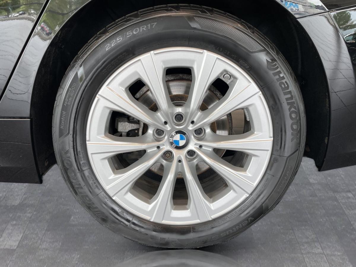 Originalaufnahme des Fahrzeugs Originalaufnahme des Fahrzeugs
