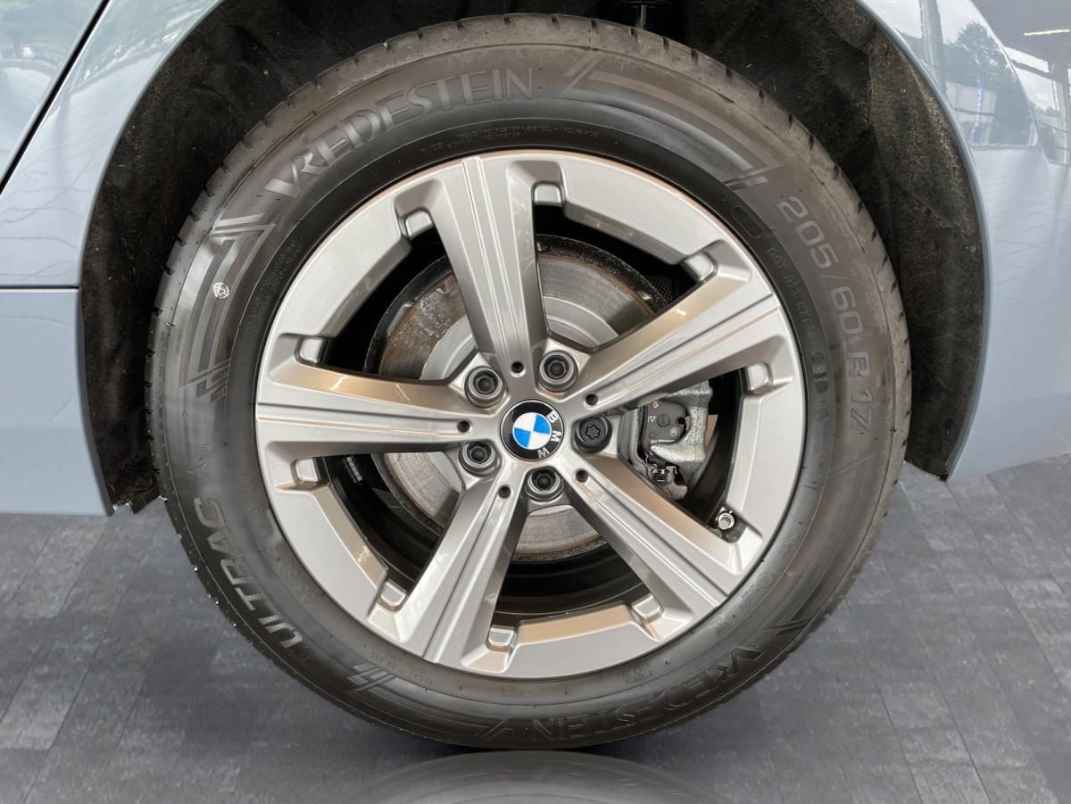 Originalaufnahme des Fahrzeugs Originalaufnahme des Fahrzeugs