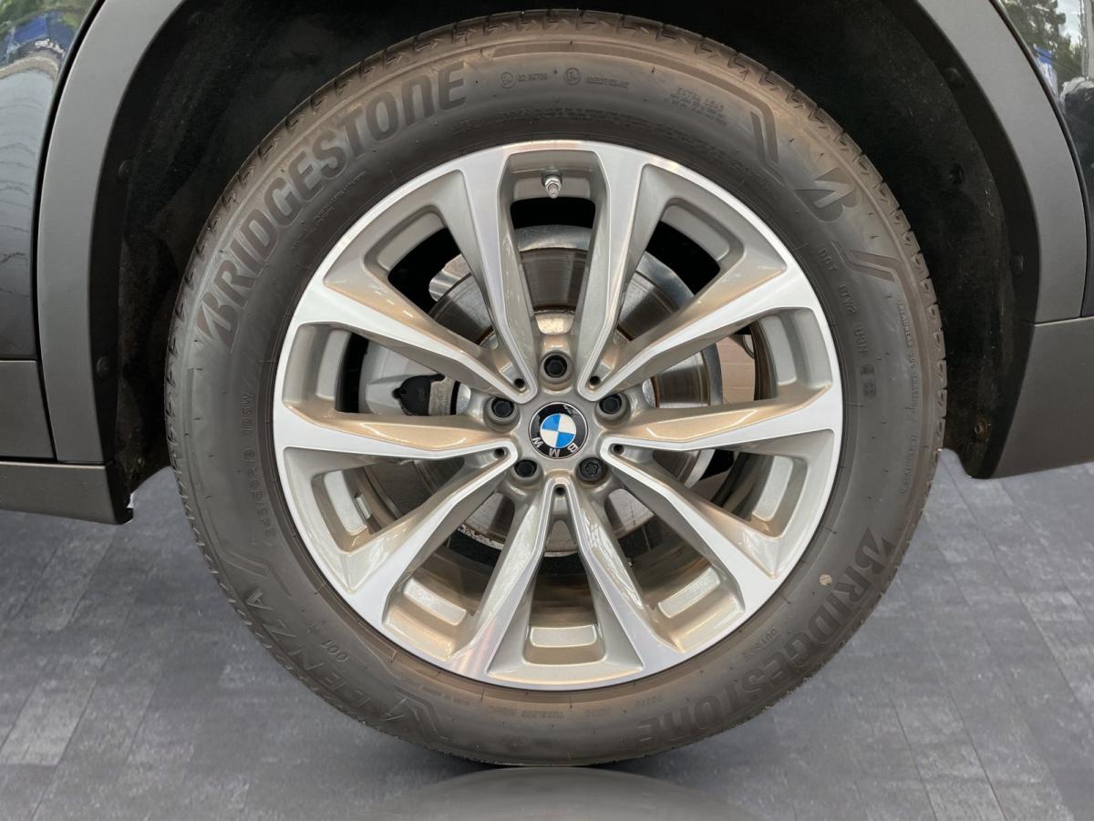 Originalaufnahme des Fahrzeugs Originalaufnahme des Fahrzeugs