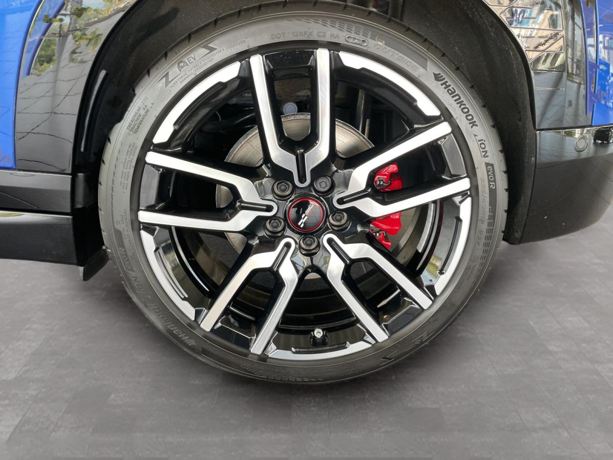 Originalaufnahme des Fahrzeugs Originalaufnahme des Fahrzeugs