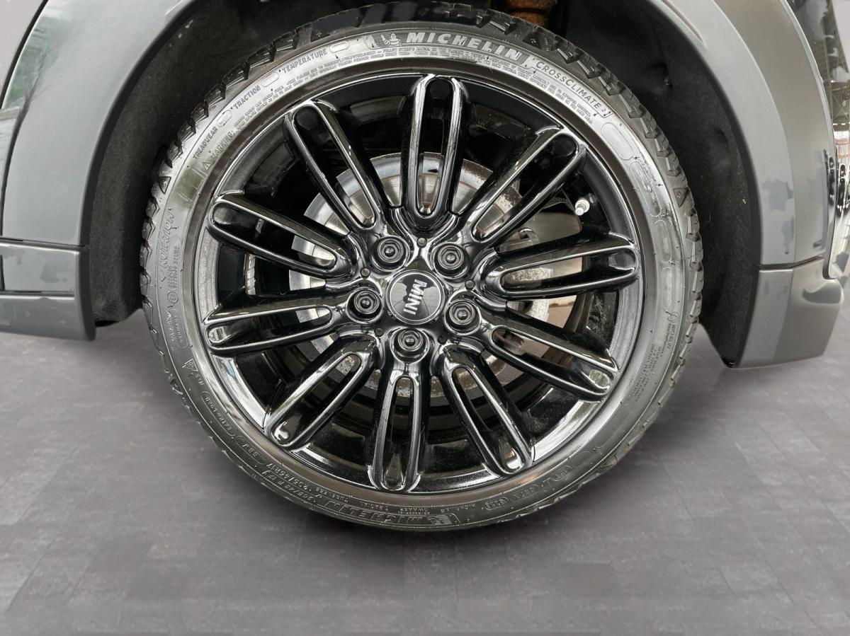 Originalaufnahme des Fahrzeugs Originalaufnahme des Fahrzeugs