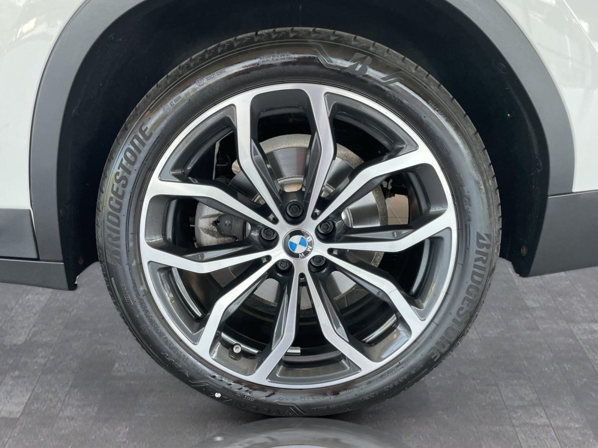Originalaufnahme des Fahrzeugs Originalaufnahme des Fahrzeugs