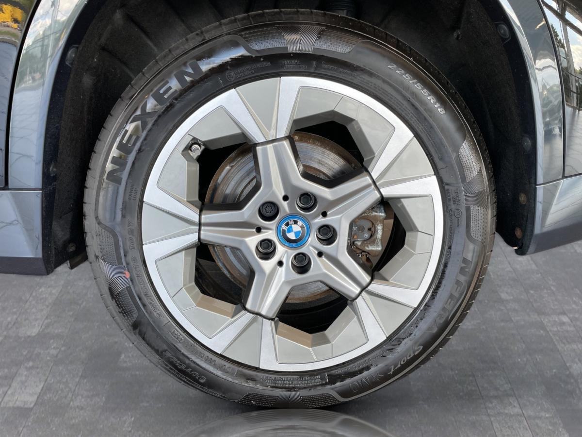 Originalaufnahme des Fahrzeugs Originalaufnahme des Fahrzeugs