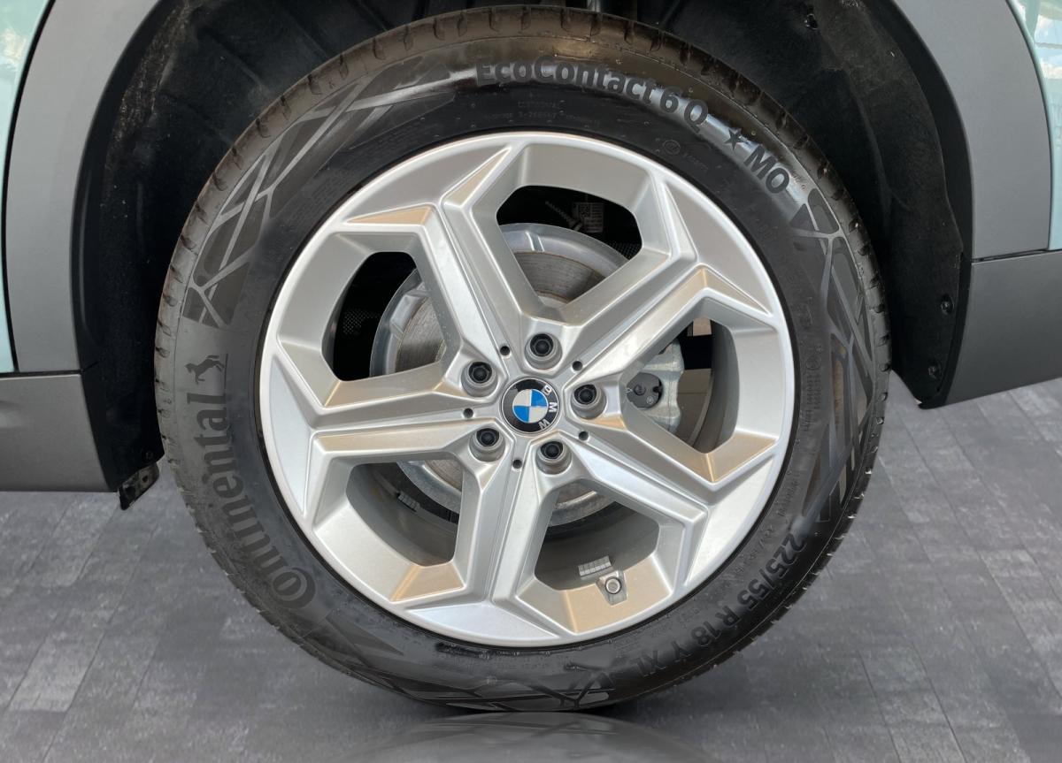 Originalaufnahme des Fahrzeugs Originalaufnahme des Fahrzeugs