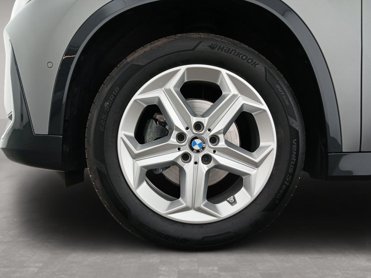 Originalaufnahme des Fahrzeugs Originalaufnahme des Fahrzeugs