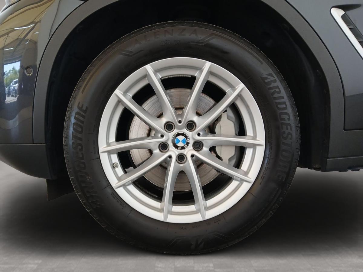Originalaufnahme des Fahrzeugs Originalaufnahme des Fahrzeugs