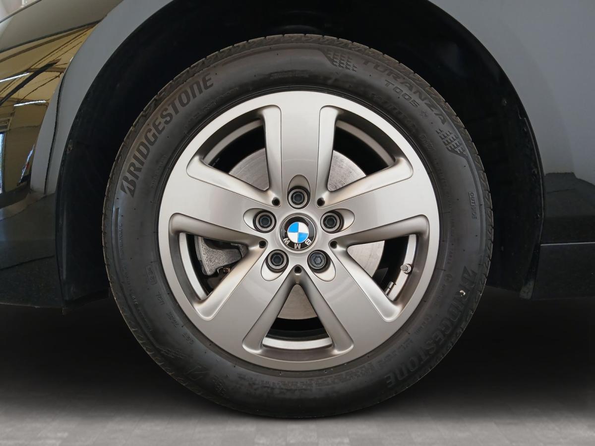 Originalaufnahme des Fahrzeugs Originalaufnahme des Fahrzeugs