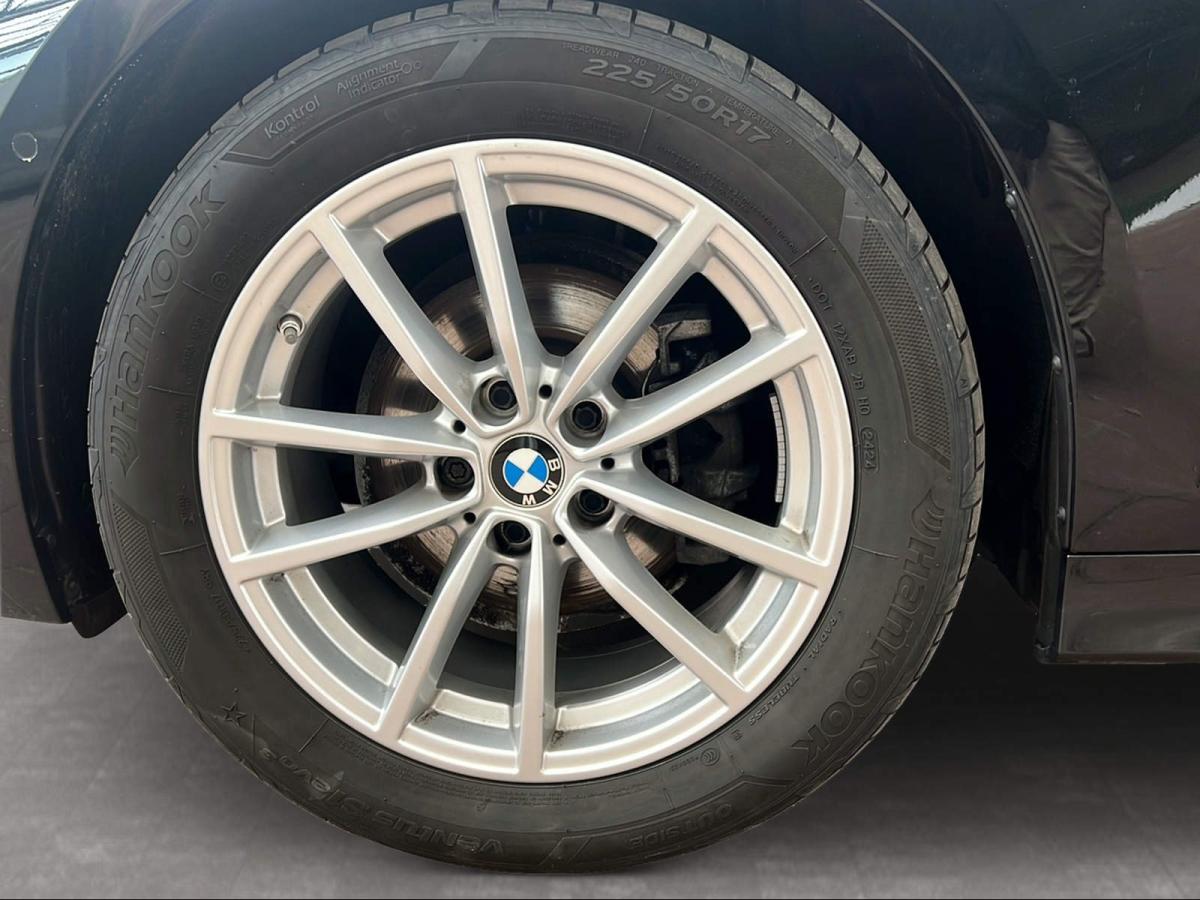 Originalaufnahme des Fahrzeugs Originalaufnahme des Fahrzeugs