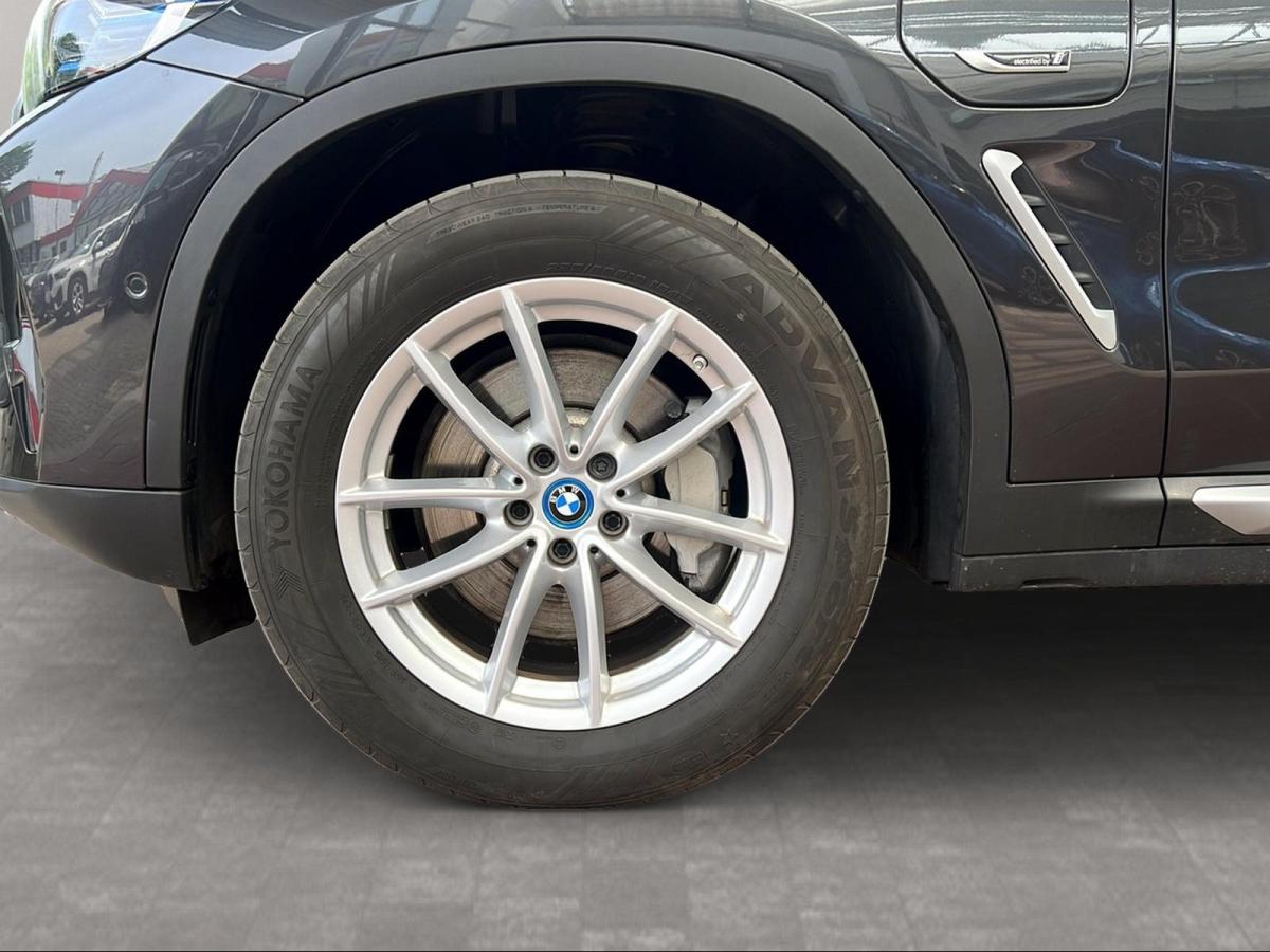 Originalaufnahme des Fahrzeugs Originalaufnahme des Fahrzeugs