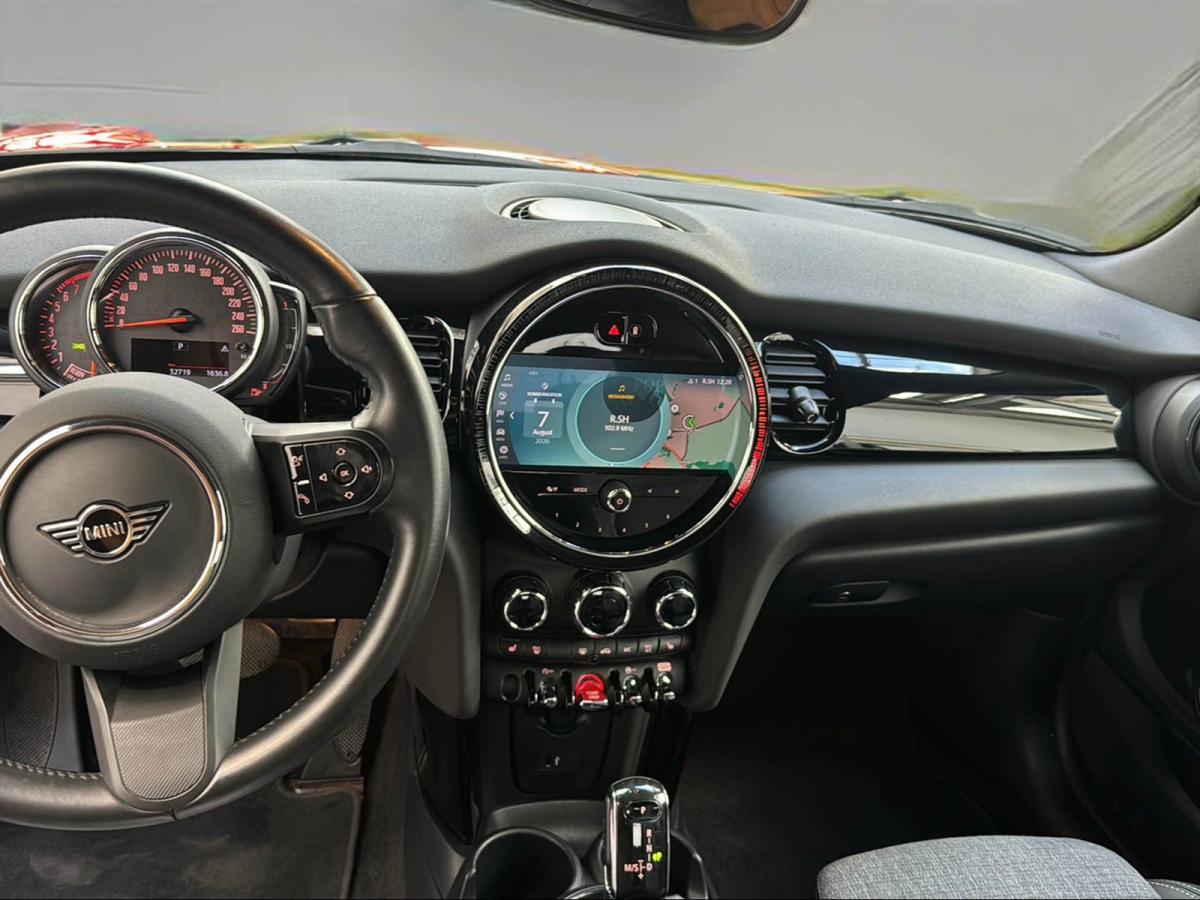 Originalaufnahme des Fahrzeugs Originalaufnahme des Fahrzeugs