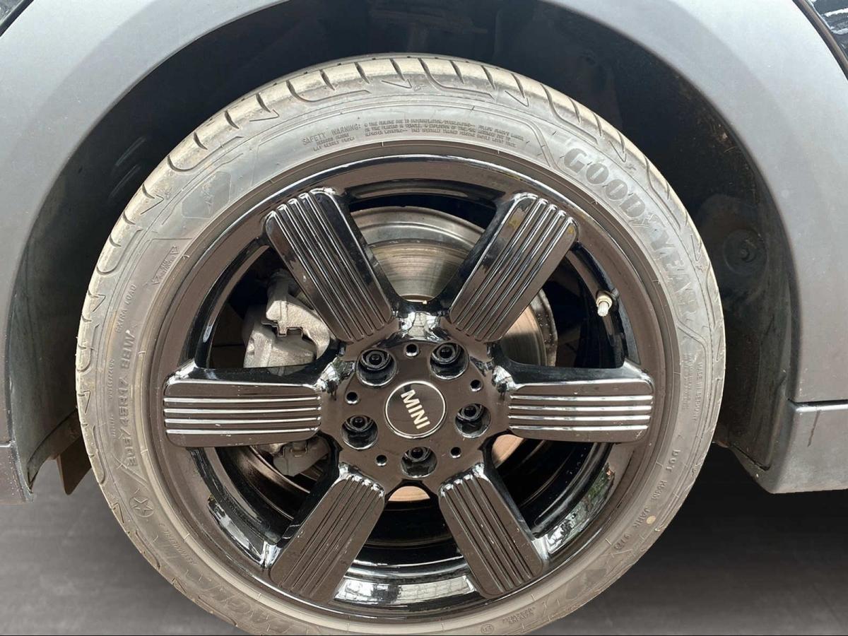 Originalaufnahme des Fahrzeugs Originalaufnahme des Fahrzeugs