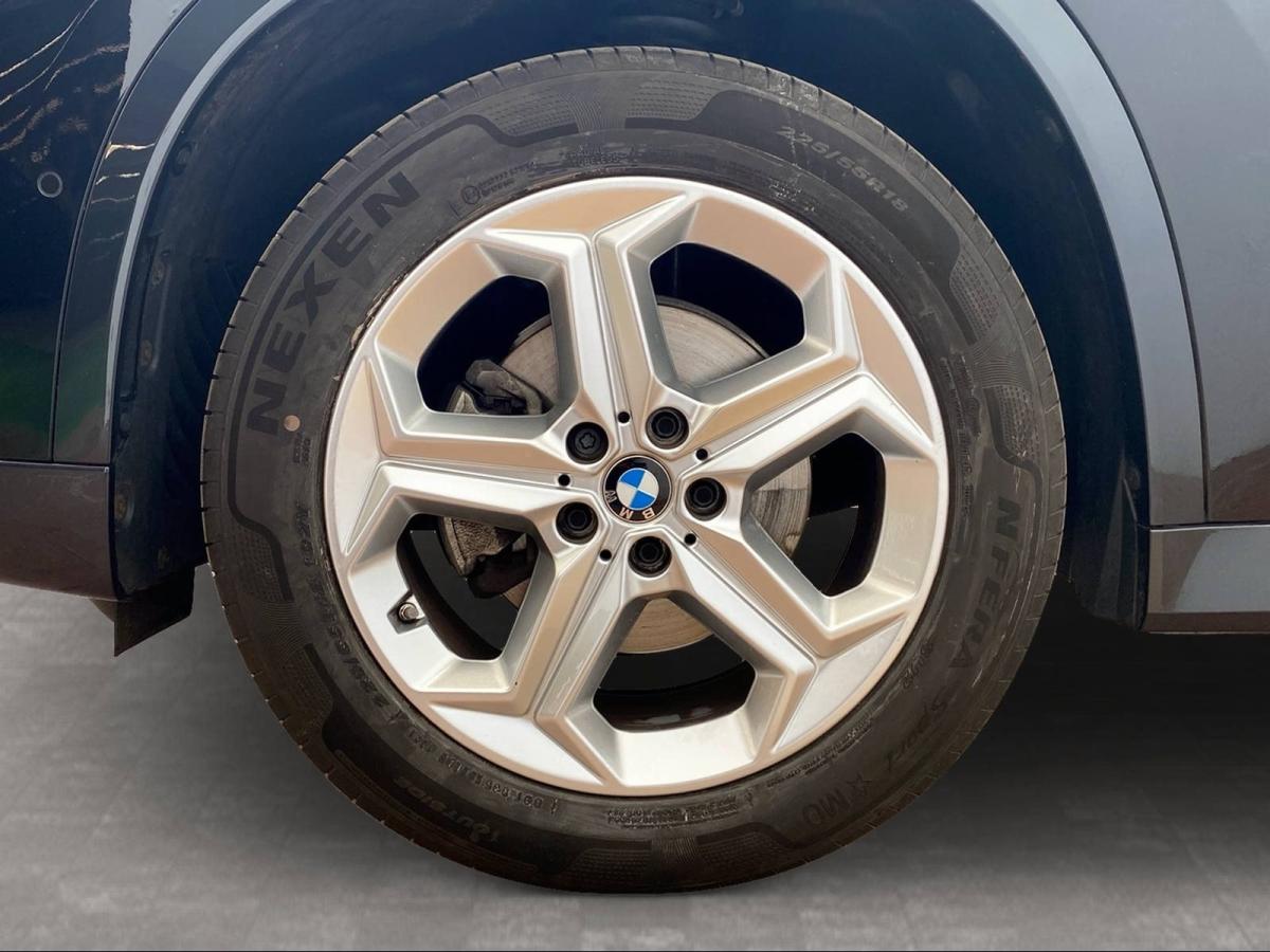 Originalaufnahme des Fahrzeugs Originalaufnahme des Fahrzeugs