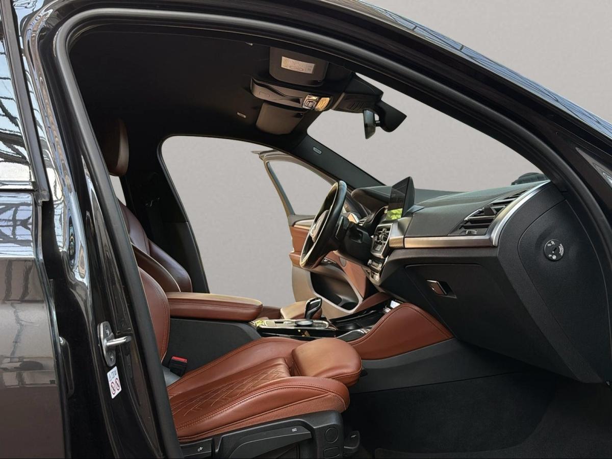 Originalaufnahme des Fahrzeugs Originalaufnahme des Fahrzeugs