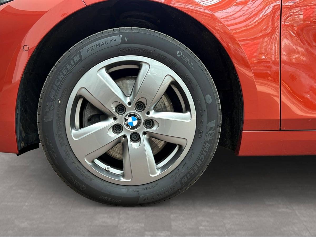 Originalaufnahme des Fahrzeugs Originalaufnahme des Fahrzeugs