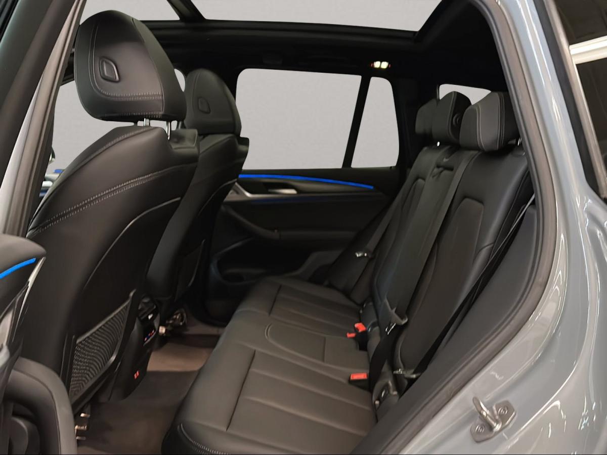 Originalaufnahme des Fahrzeugs Originalaufnahme des Fahrzeugs