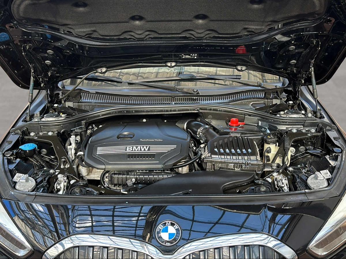 Originalaufnahme des Fahrzeugs Originalaufnahme des Fahrzeugs
