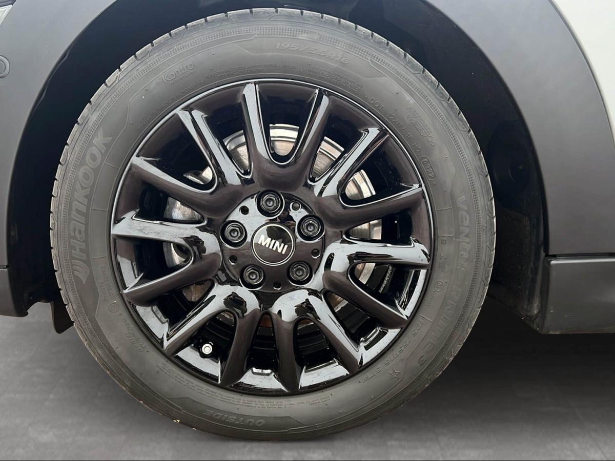 Originalaufnahme des Fahrzeugs Originalaufnahme des Fahrzeugs