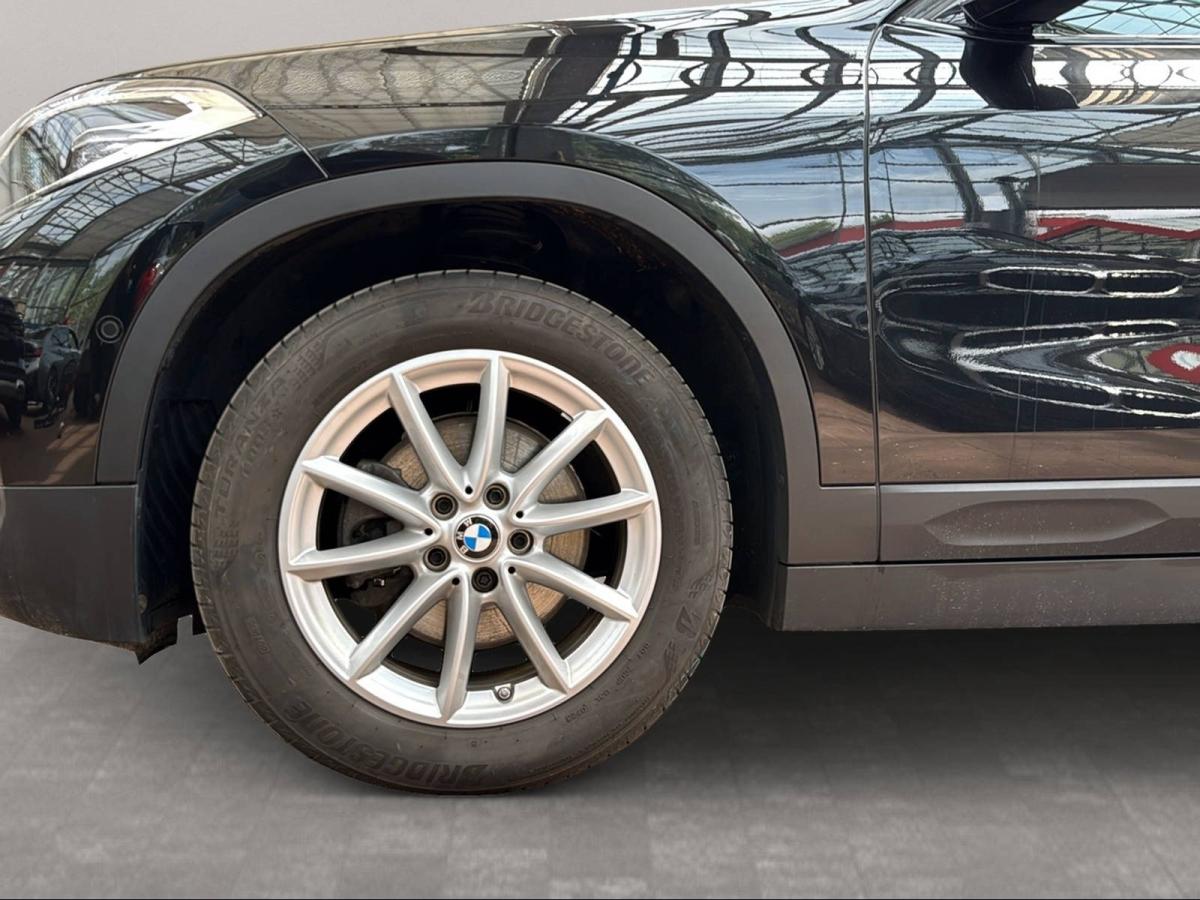 Originalaufnahme des Fahrzeugs Originalaufnahme des Fahrzeugs
