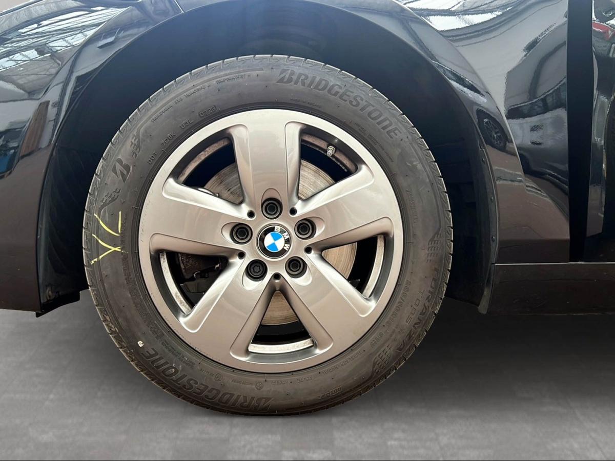Originalaufnahme des Fahrzeugs Originalaufnahme des Fahrzeugs