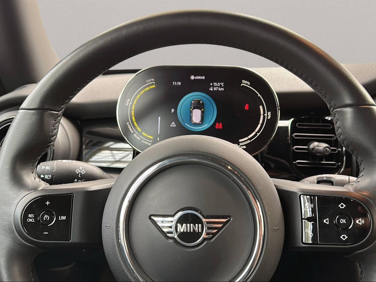 Originalaufnahme des Fahrzeugs Originalaufnahme des Fahrzeugs