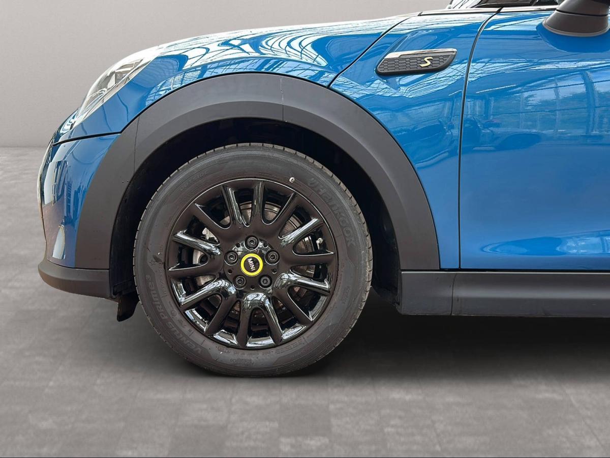 Originalaufnahme des Fahrzeugs Originalaufnahme des Fahrzeugs